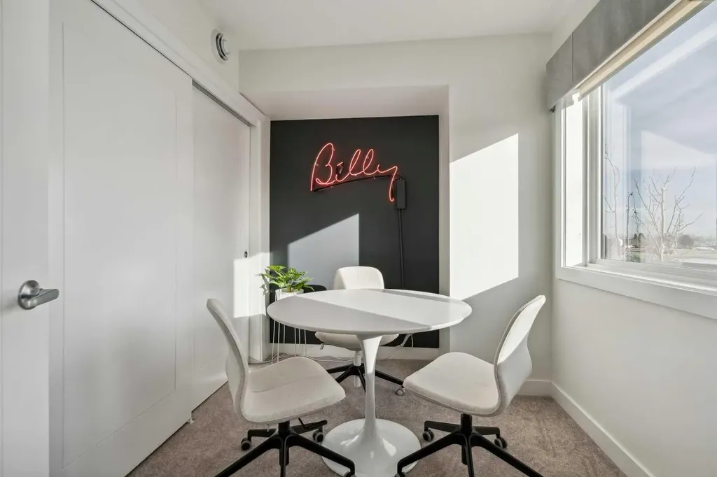 293 Dieppe Drive SW Calgary AB T3E 8H6