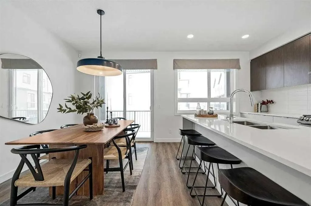 293 Dieppe Drive SW Calgary AB T3E 8H6
