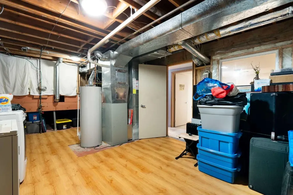8 Hawkwood Place NW Calgary AB T3G 1X6