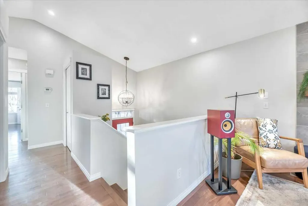 133 Copperfield Gardens SE Calgary AB T2Z4C2