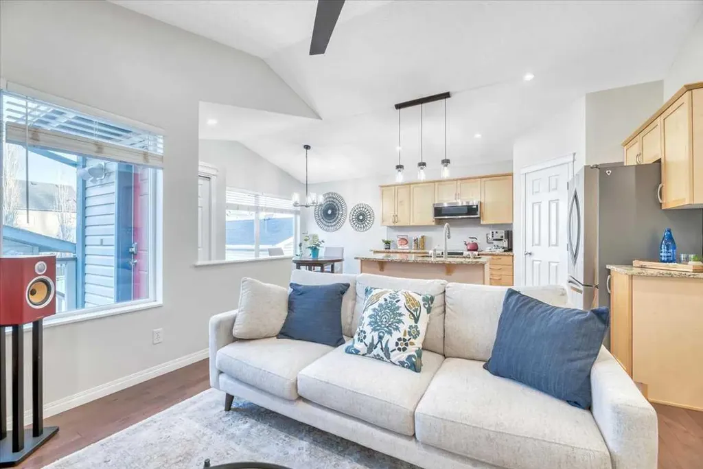 133 Copperfield Gardens SE Calgary AB T2Z4C2