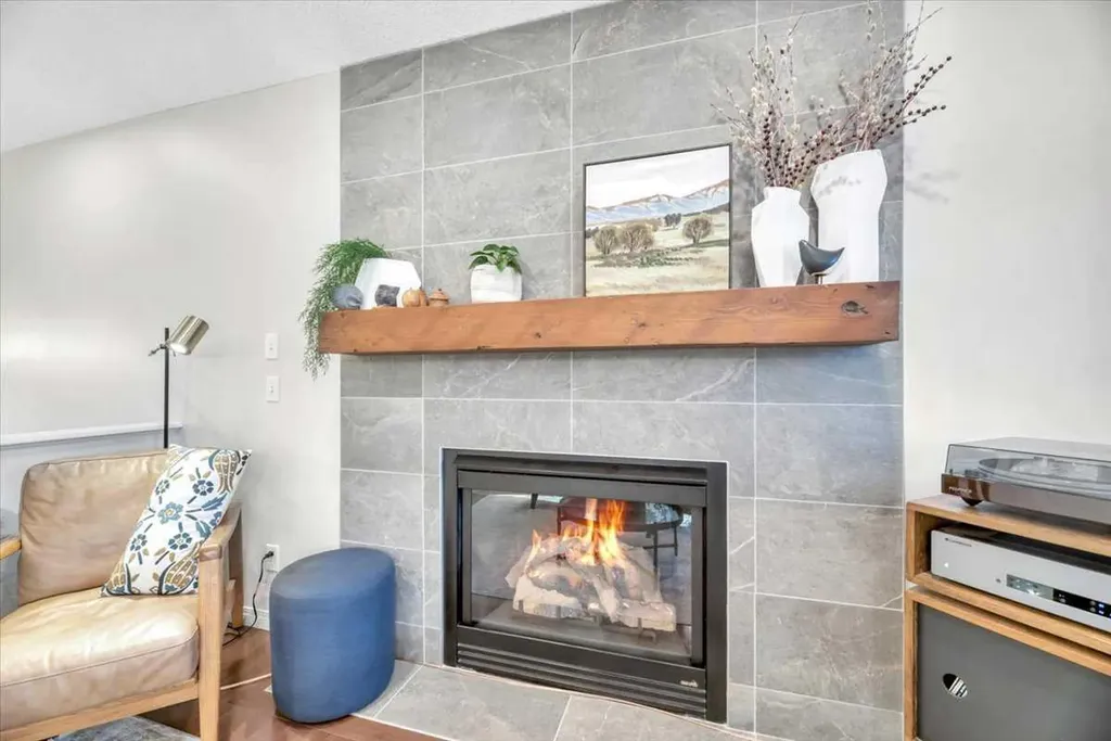 133 Copperfield Gardens SE Calgary AB T2Z4C2