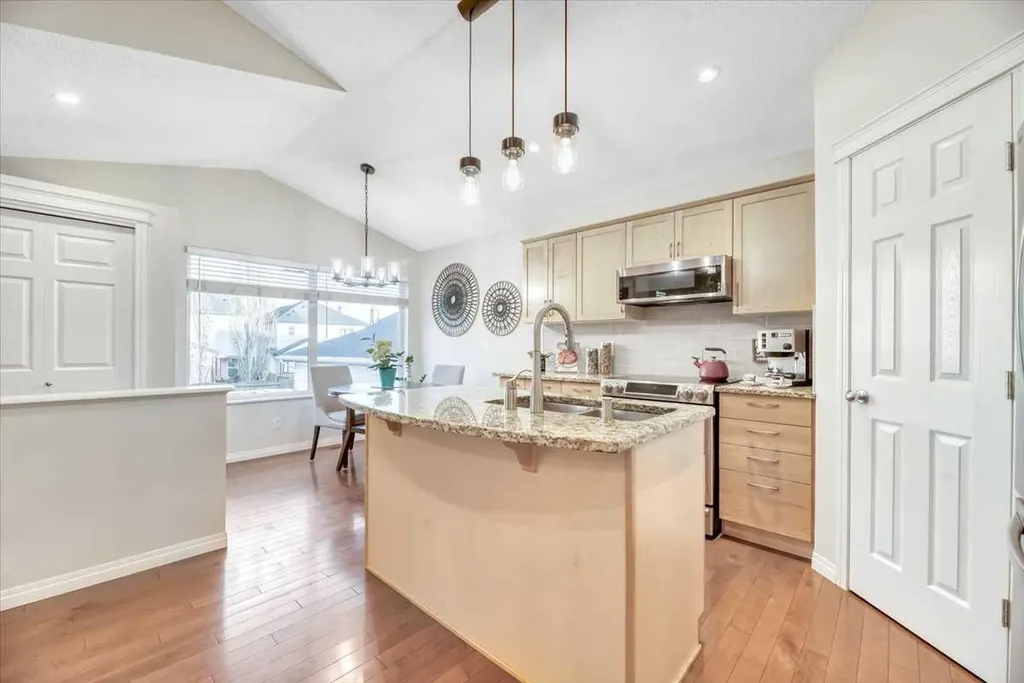 133 Copperfield Gardens SE Calgary AB T2Z4C2