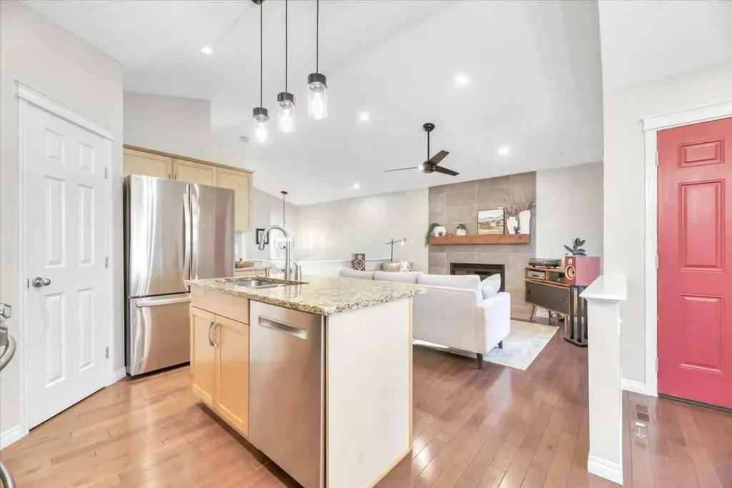 133 Copperfield Gardens SE Calgary AB T2Z4C2