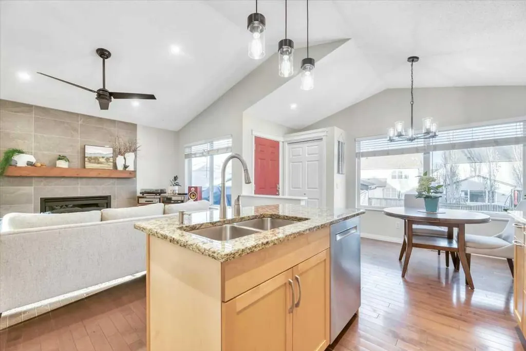 133 Copperfield Gardens SE Calgary AB T2Z4C2