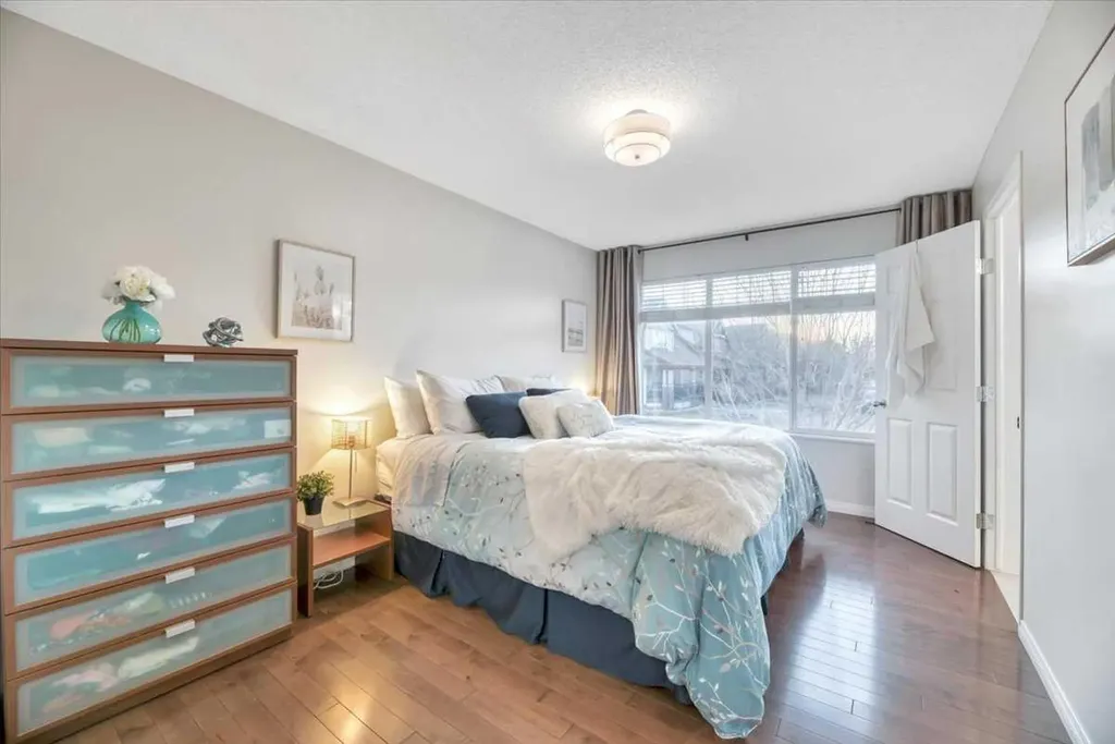 133 Copperfield Gardens SE Calgary AB T2Z4C2