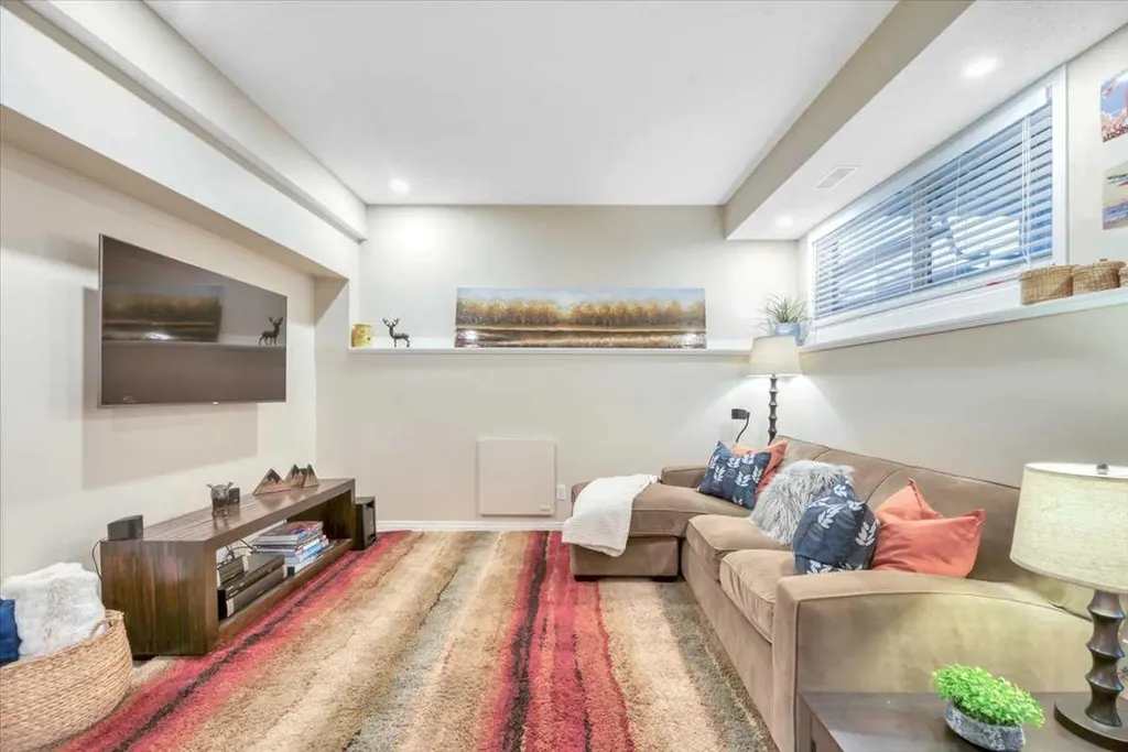 133 Copperfield Gardens SE Calgary AB T2Z4C2