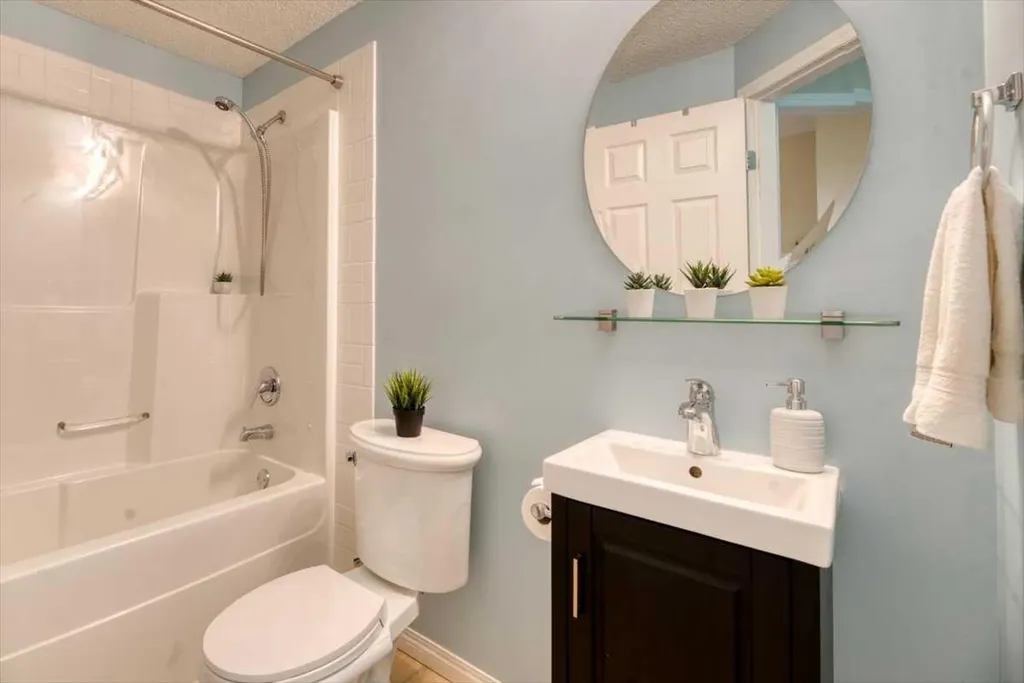 133 Copperfield Gardens SE Calgary AB T2Z4C2