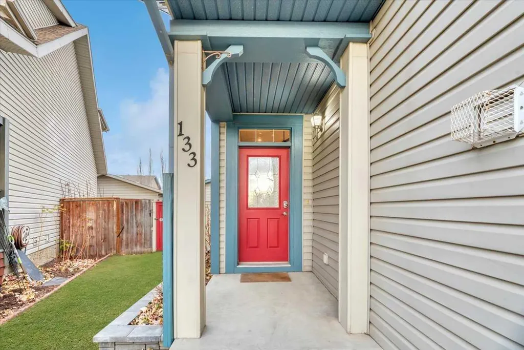 133 Copperfield Gardens SE Calgary AB T2Z4C2
