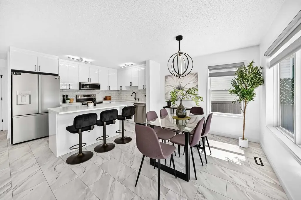 12634 Coventry Hills Way NE Calgary AB T3K 4R8
