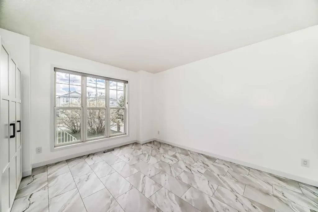 12634 Coventry Hills Way NE Calgary AB T3K 4R8