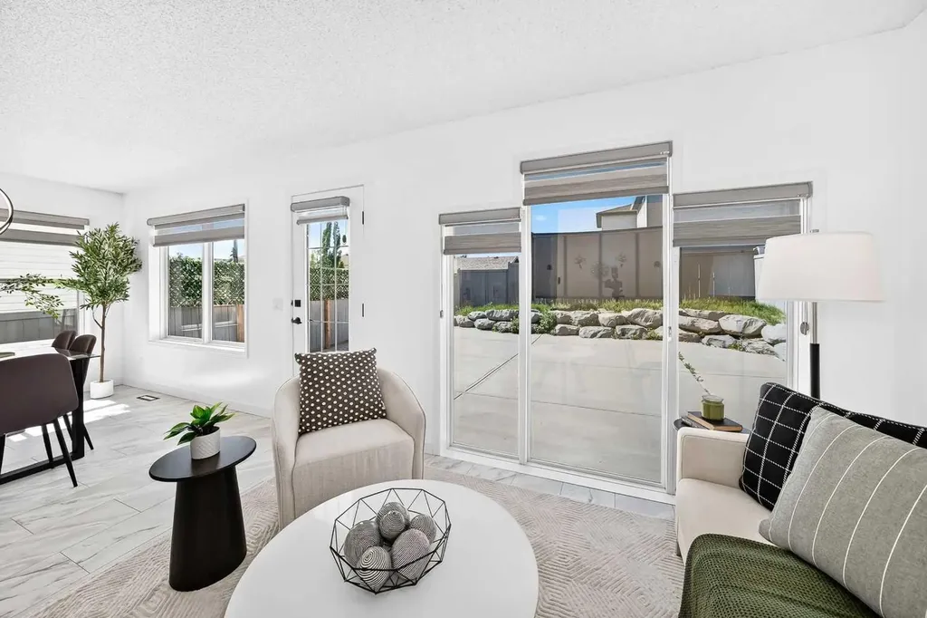 12634 Coventry Hills Way NE Calgary AB T3K 4R8
