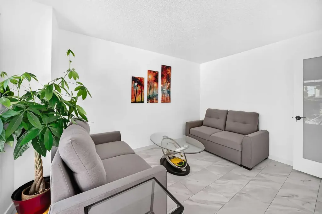 12634 Coventry Hills Way NE Calgary AB T3K 4R8