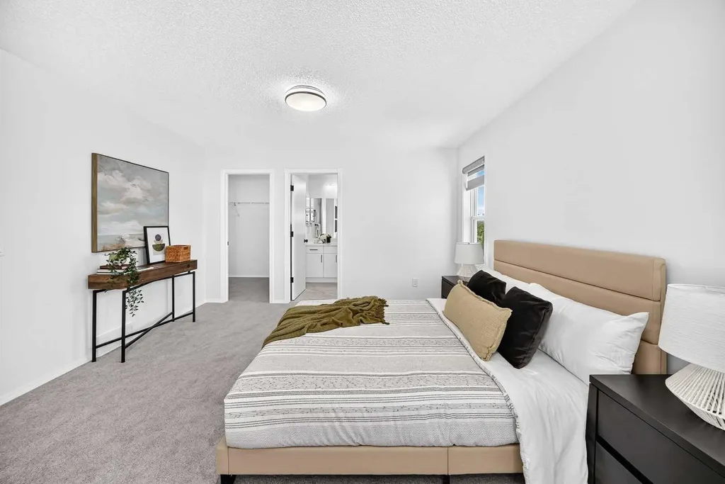 12634 Coventry Hills Way NE Calgary AB T3K 4R8