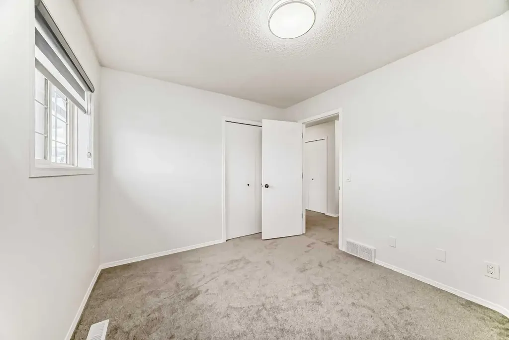 12634 Coventry Hills Way NE Calgary AB T3K 4R8