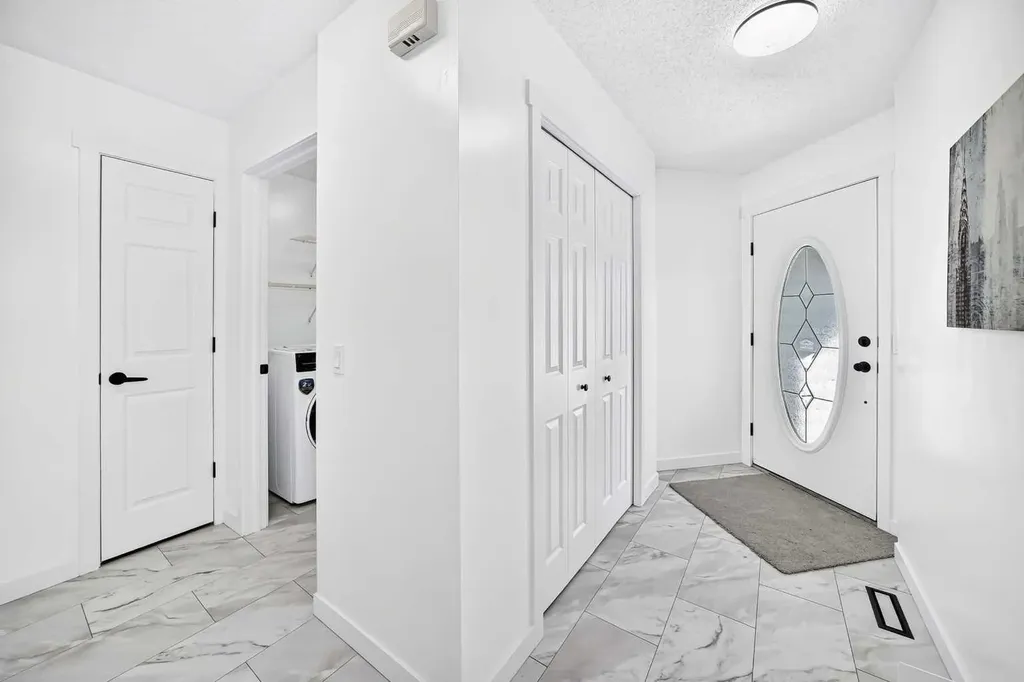 12634 Coventry Hills Way NE Calgary AB T3K 4R8