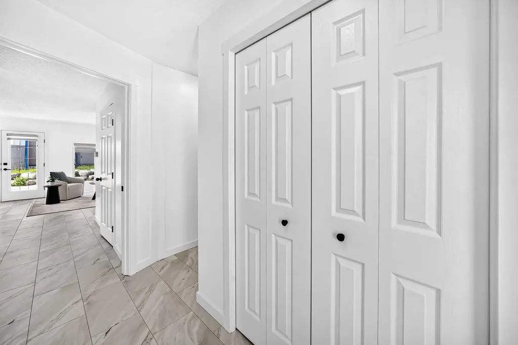 12634 Coventry Hills Way NE Calgary AB T3K 4R8