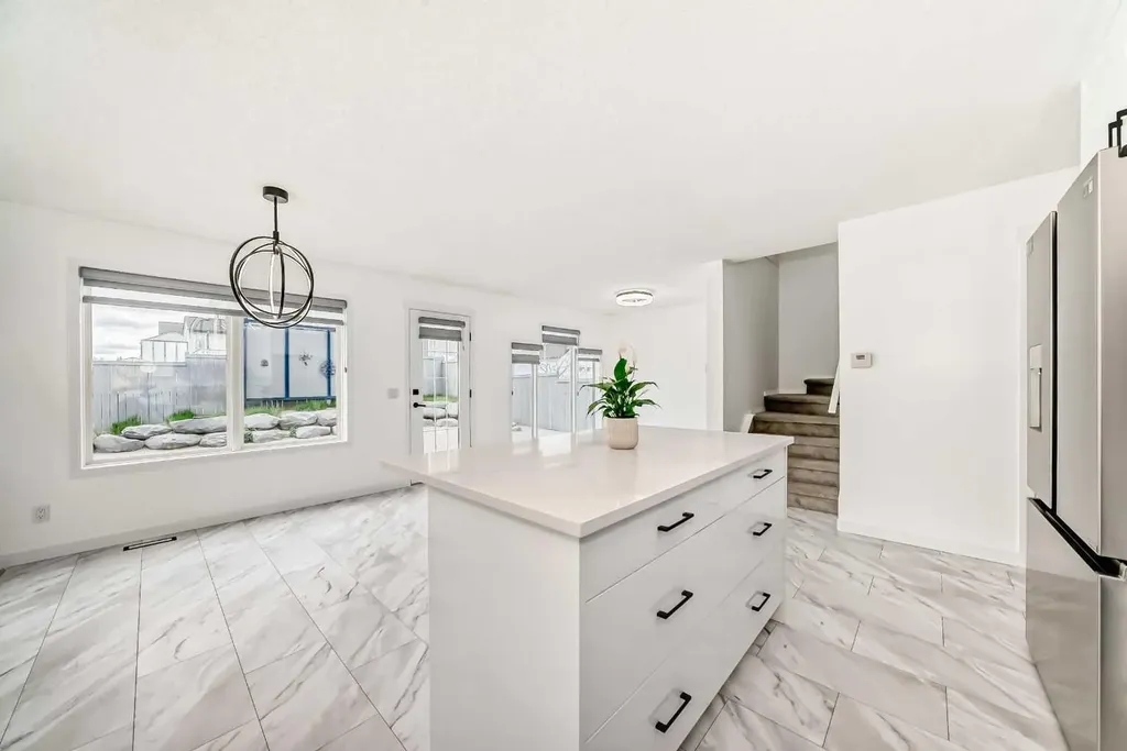 12634 Coventry Hills Way NE Calgary AB T3K 4R8