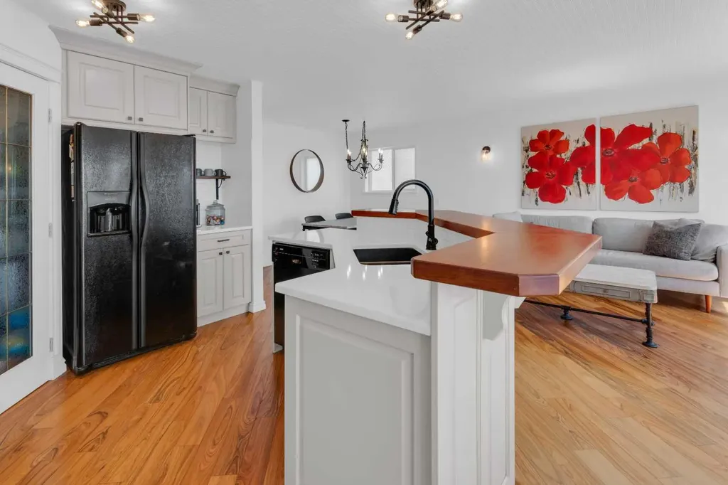 223 Arbour Stone Rise NW Calgary AB T3G 4N3
