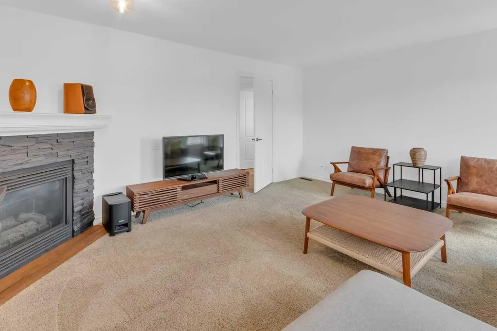 223 Arbour Stone Rise NW Calgary AB T3G 4N3