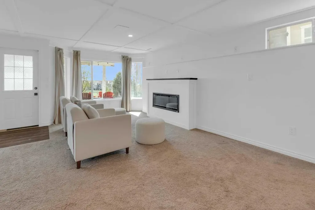 223 Arbour Stone Rise NW Calgary AB T3G 4N3