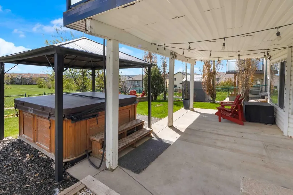 223 Arbour Stone Rise NW Calgary AB T3G 4N3