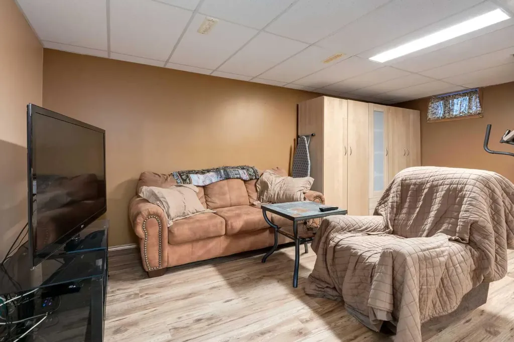 394048 Highway 783 Rural Foothills County AB T1S 6C2
