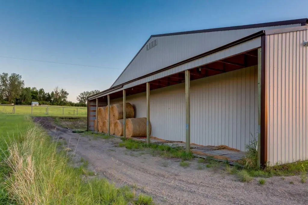 394048 Highway 783 Rural Foothills County AB T1S 6C2