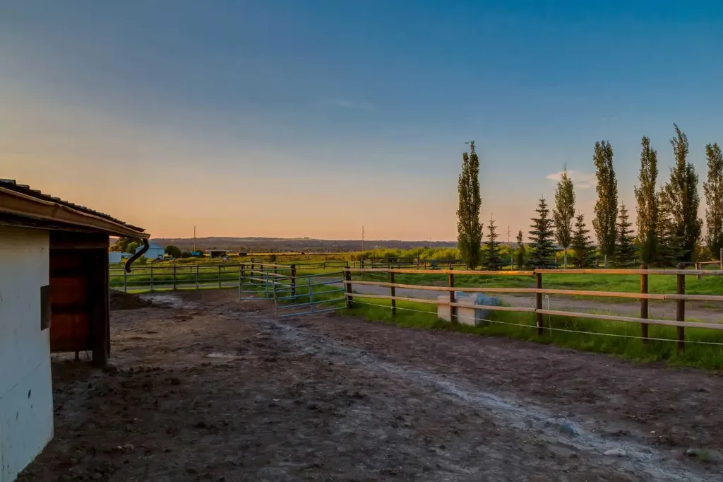 394048 Highway 783 Rural Foothills County AB T1S 6C2
