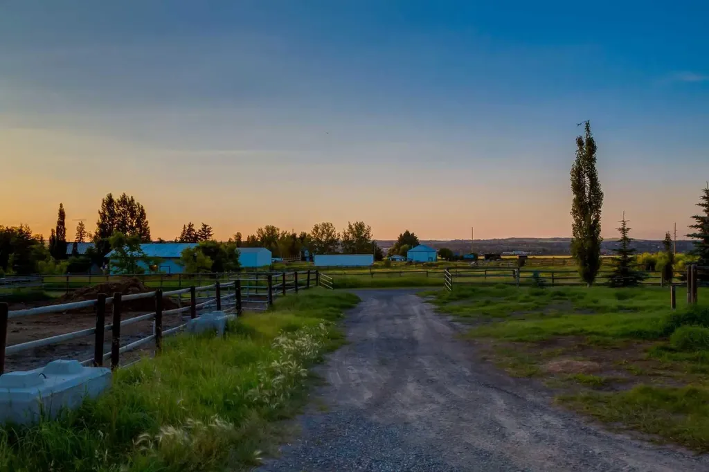 394048 Highway 783 Rural Foothills County AB T1S 6C2