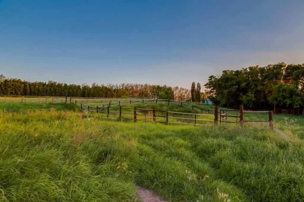 394048 Highway 783 Rural Foothills County AB T1S 6C2