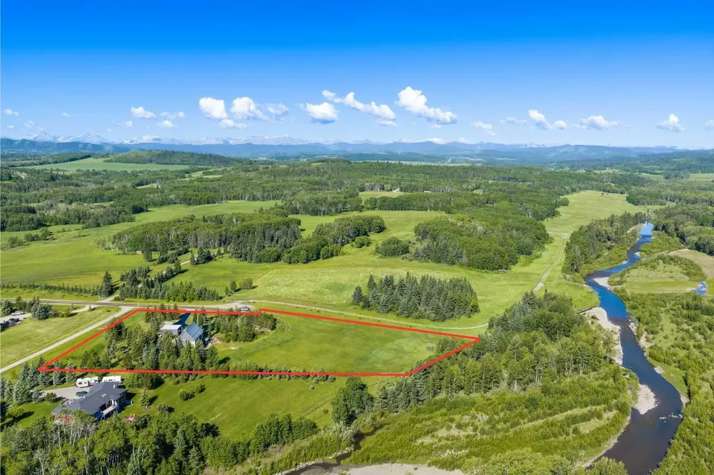 322124 240 Street W Rural Foothills County AB T0L1K0