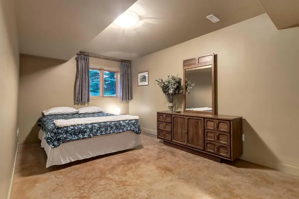 322124 240 Street W Rural Foothills County AB T0L1K0