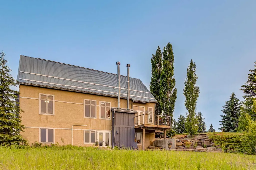 322124 240 Street W Rural Foothills County AB T0L1K0