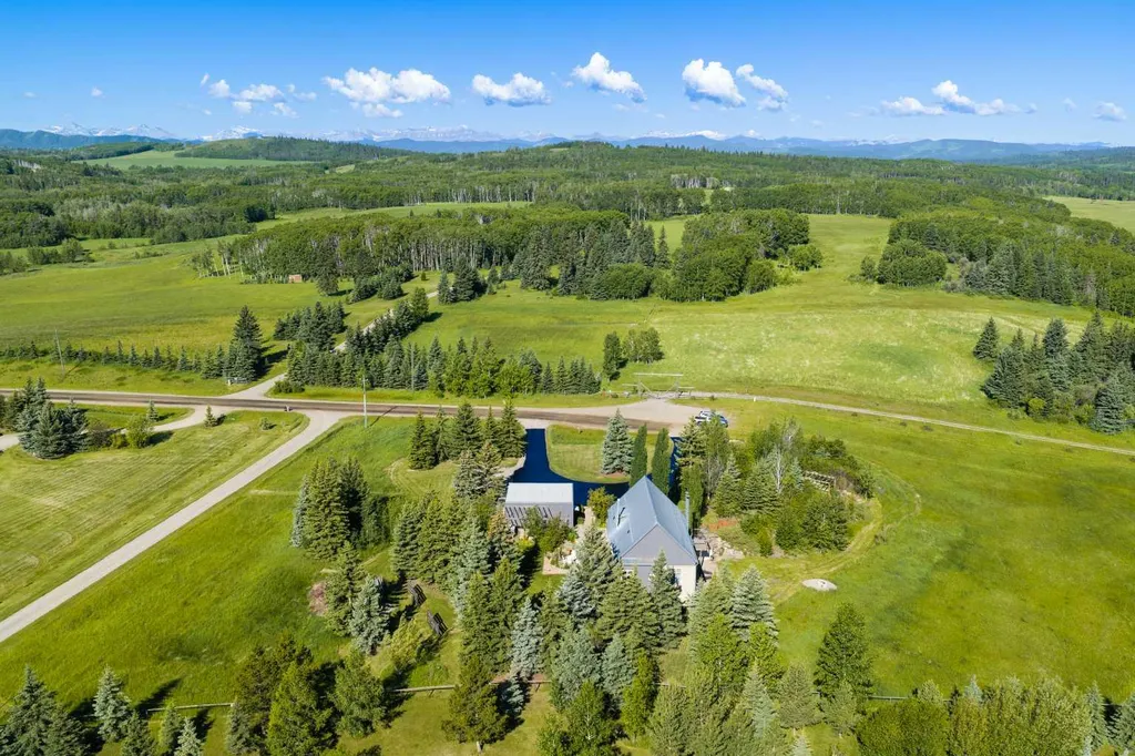 322124 240 Street W Rural Foothills County AB T0L1K0