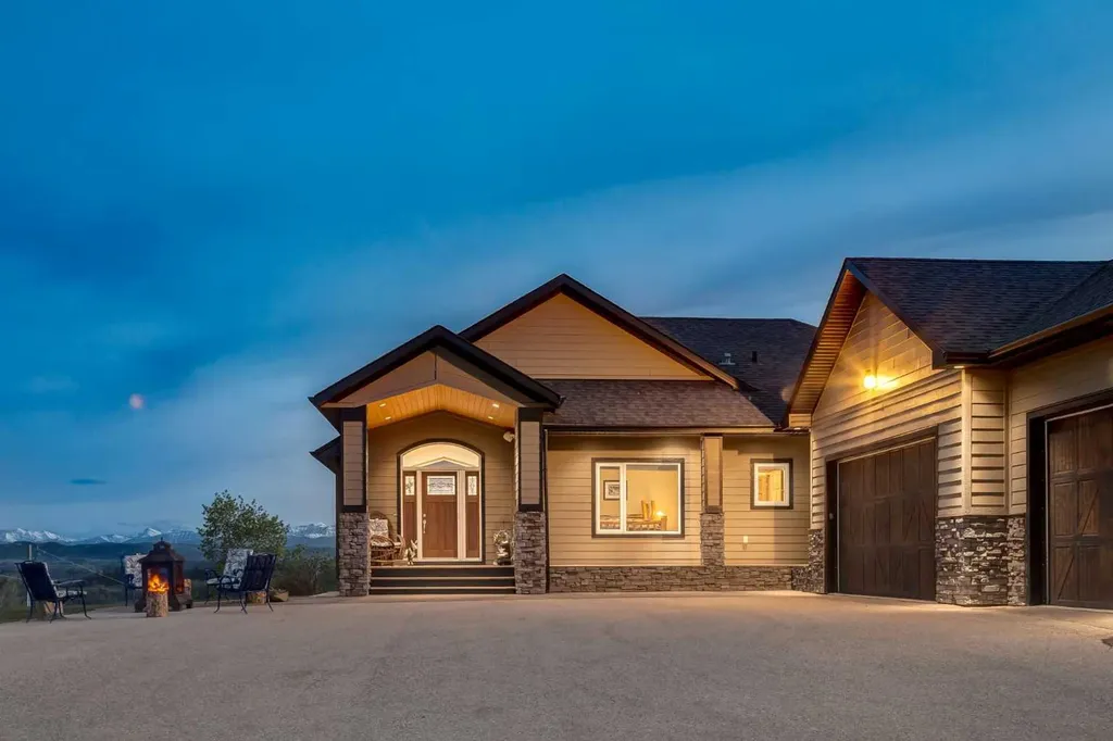274256 272 Street W Rural Foothills County AB T0L 1K0
