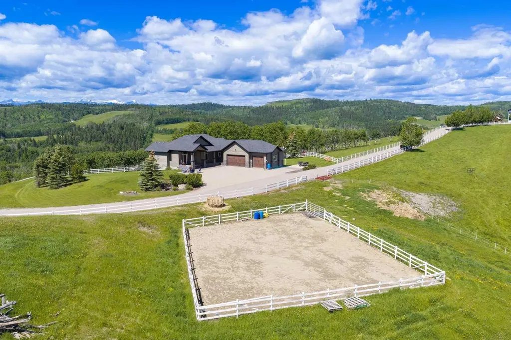 274256 272 Street W Rural Foothills County AB T0L 1K0