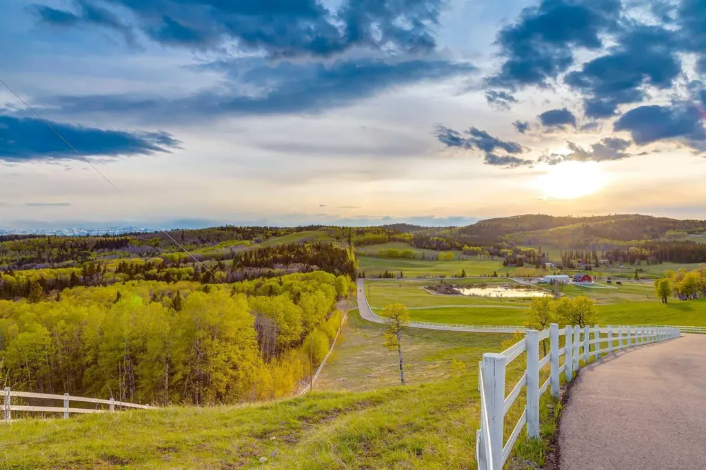 274256 272 Street W Rural Foothills County AB T0L 1K0