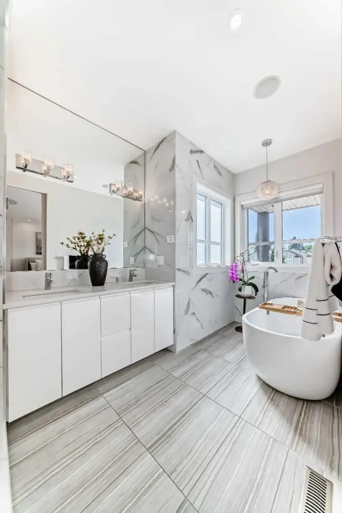 4906 21 Street SW Calgary AB T2T 5B7