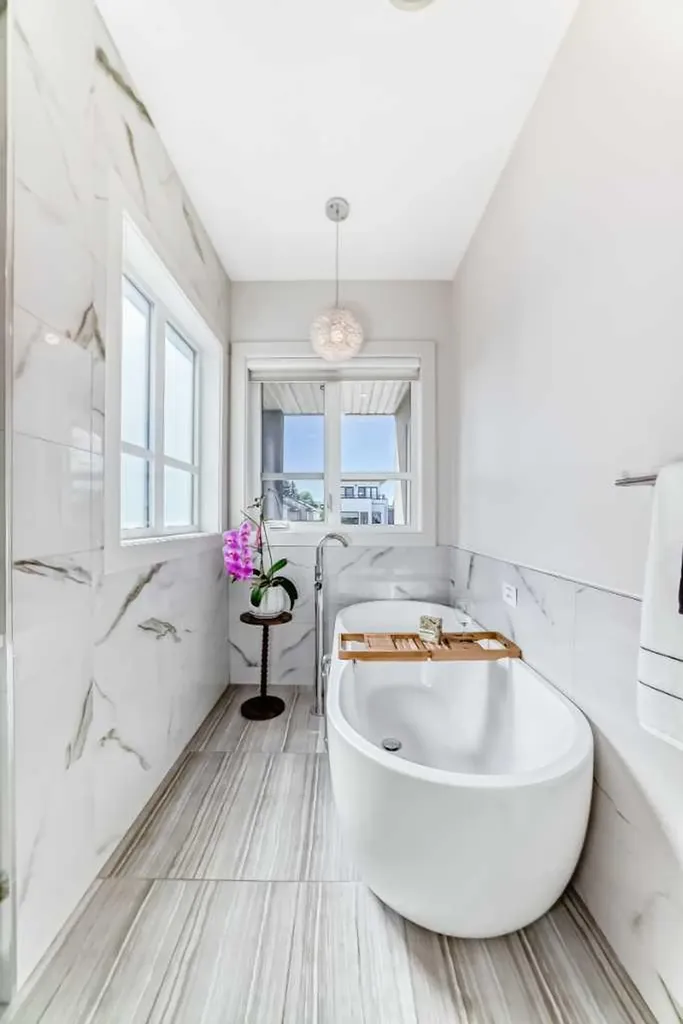4906 21 Street SW Calgary AB T2T 5B7
