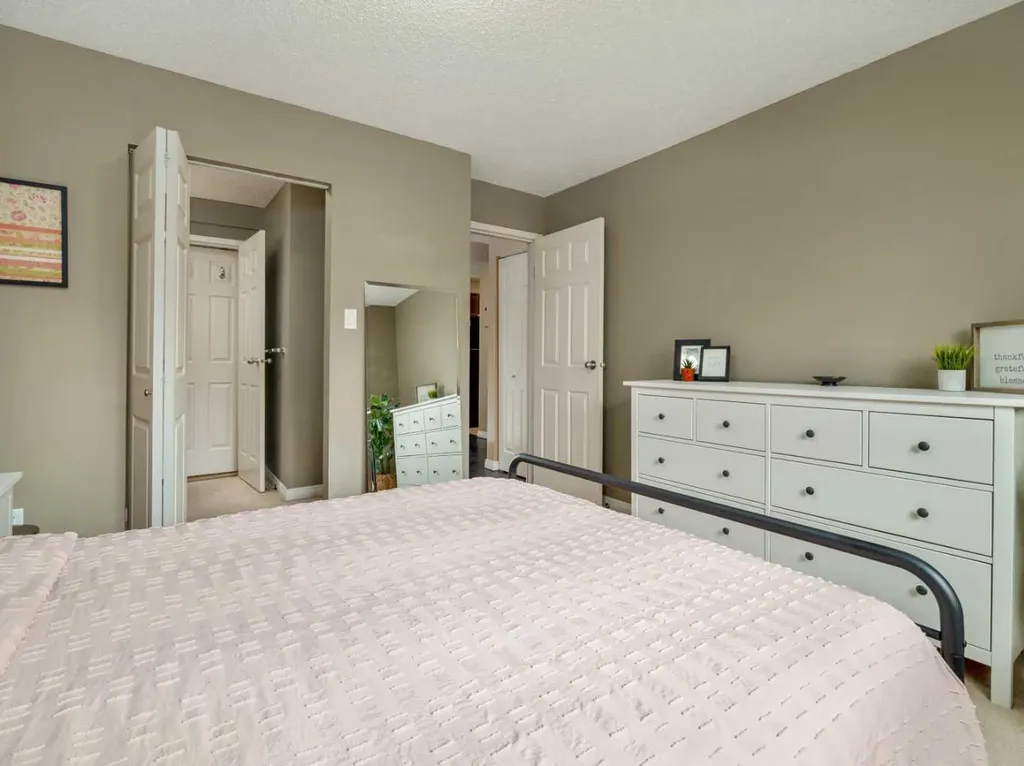 3910 23 Avenue S Lethbridge AB T1K 5H9