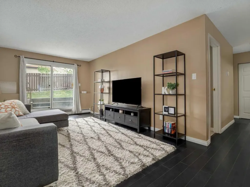 3910 23 Avenue S Lethbridge AB T1K 5H9