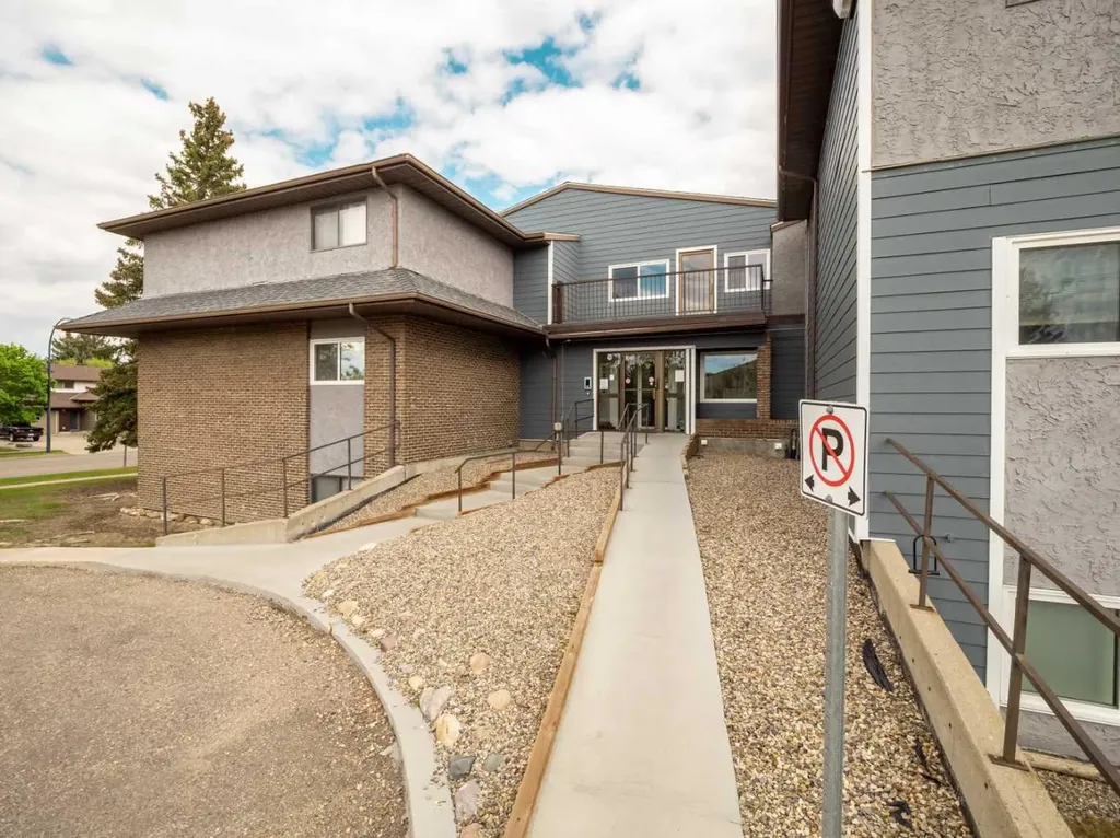 3910 23 Avenue S Lethbridge AB T1K 5H9
