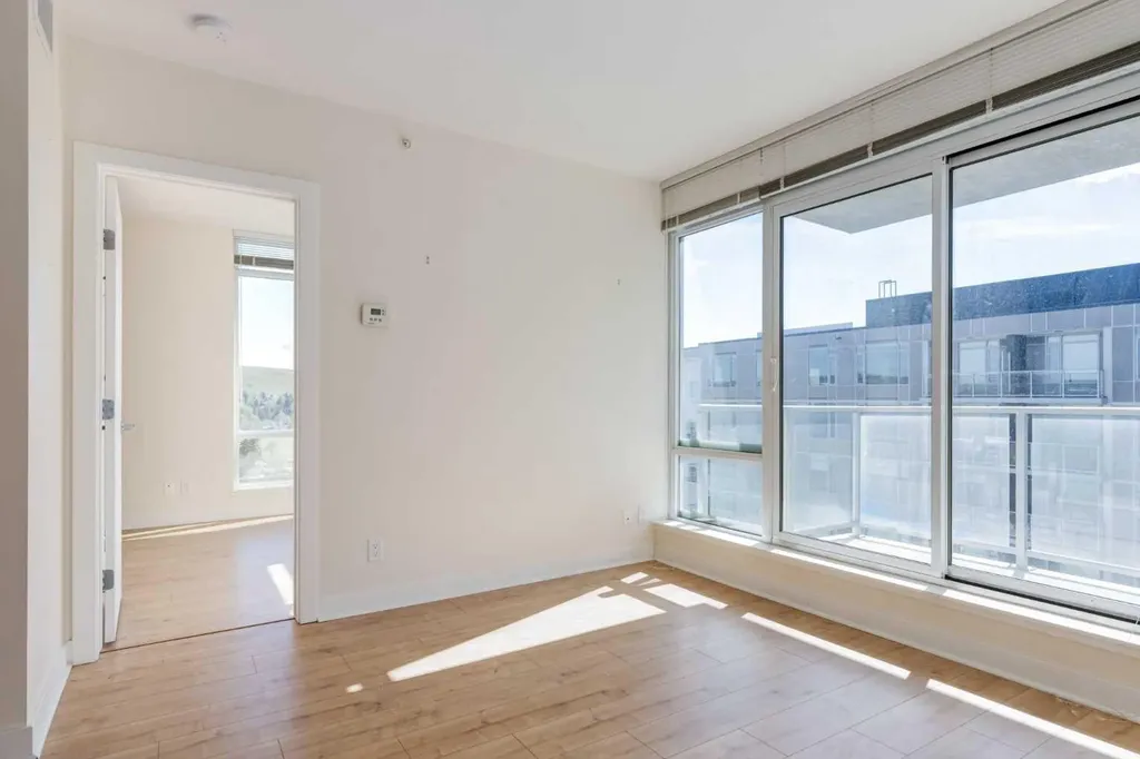10 Brentwood Common NW Calgary AB T2L 2L6