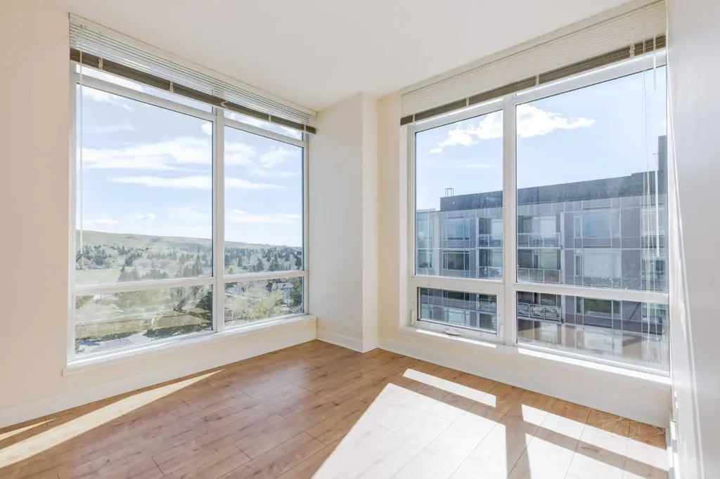 10 Brentwood Common NW Calgary AB T2L 2L6