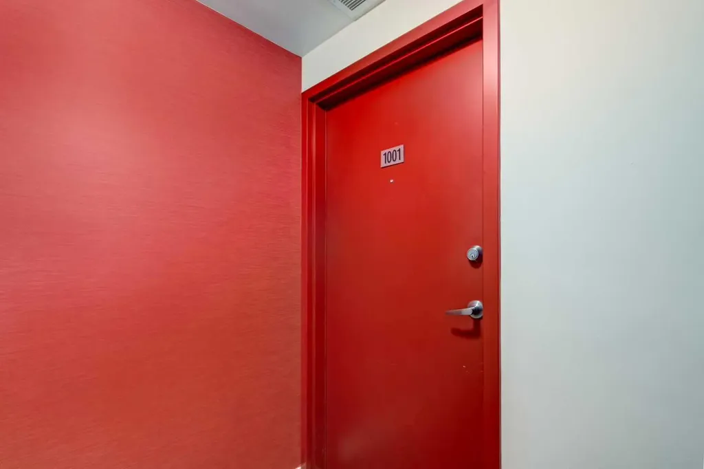 10 Brentwood Common NW Calgary AB T2L 2L6