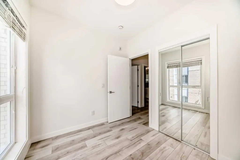 4056 Kovitz Lane NW Calgary AB T3B 6H3