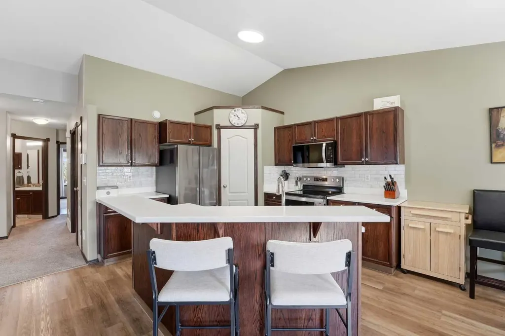 65 Garden Road Lacombe AB T4L2P1
