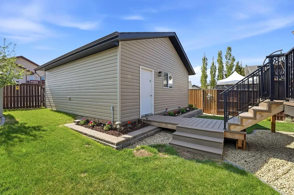 65 Garden Road Lacombe AB T4L2P1
