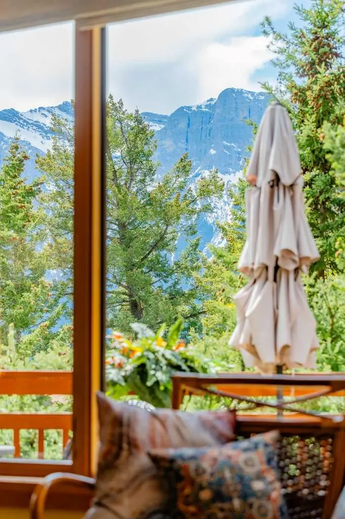 14 Blue Grouse Ridge Canmore AB T1W1L5